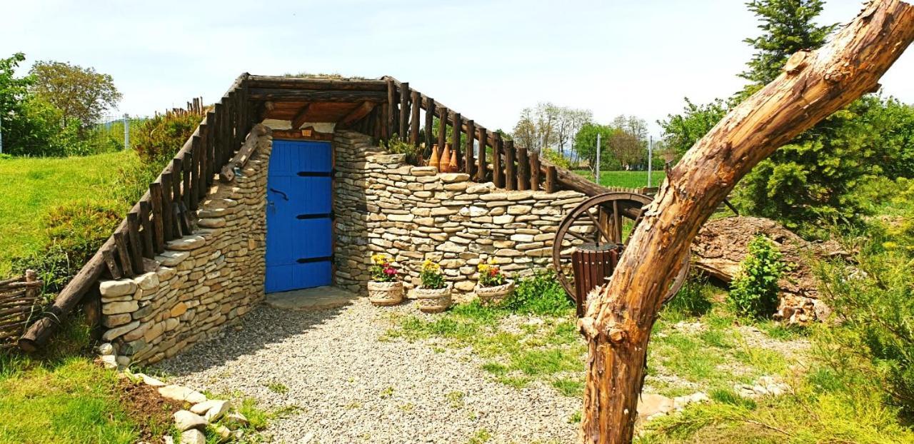 Valea Celor Doisprezece Hotel Piriu Dobreni Exterior foto